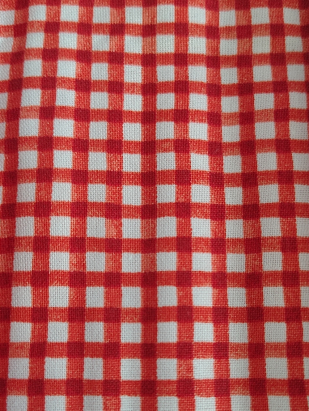 Red and White Gingham Cotton Fabric Fat Quarters Five-piece Bundle